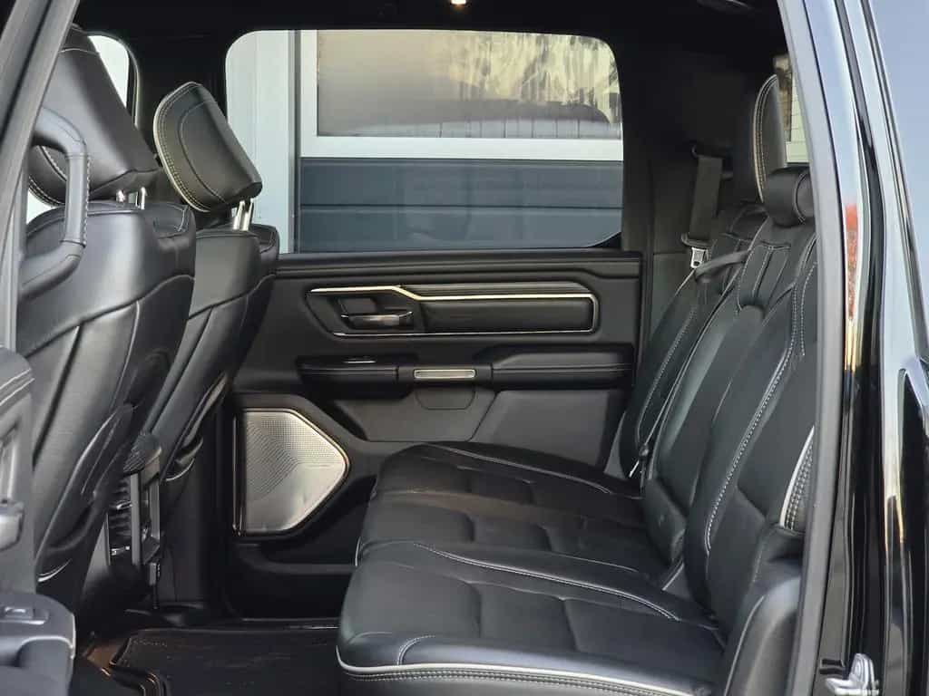Dodge RAM 1500 5.7 4x4 Limited LED ACC H&K Pano Luftf. 07/2018-photo-21