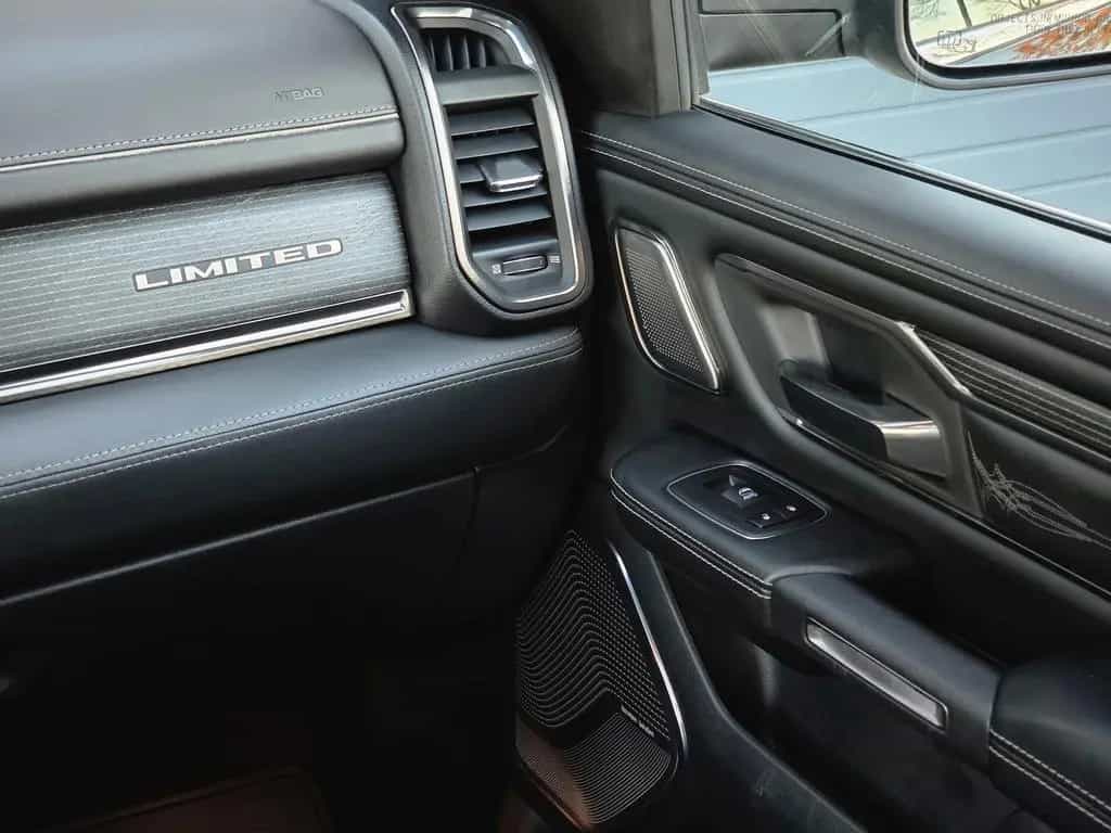 Dodge RAM 1500 5.7 4x4 Limited LED ACC H&K Pano Luftf. 07/2018-photo-25