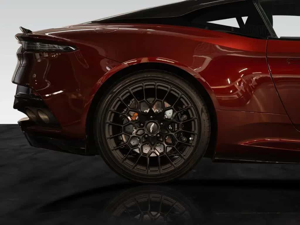 Aston Martin DBS 770 Ultimate | Exterior Carbon | 360 Camera 08/2024-photo-11