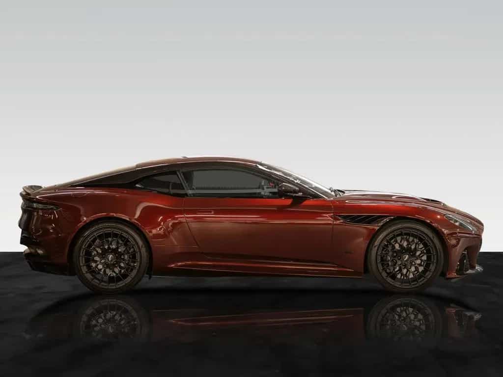 Aston Martin DBS 770 Ultimate | Exterior Carbon | 360 Camera 08/2024-photo-2