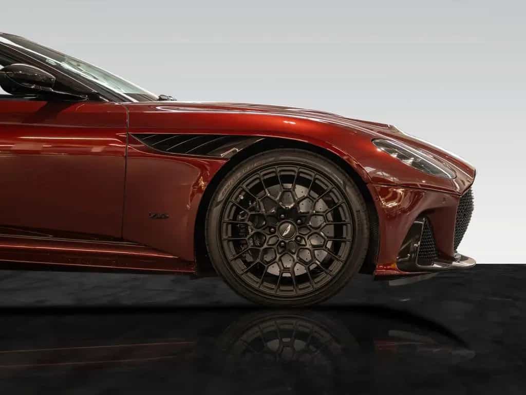 Aston Martin DBS 770 Ultimate | Exterior Carbon | 360 Camera 08/2024-photo-7