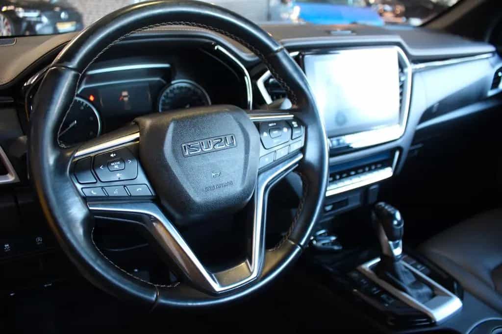 Isuzu D-Max Space Cab 4WD LSE AHK 3500KG 08/2022-photo-14