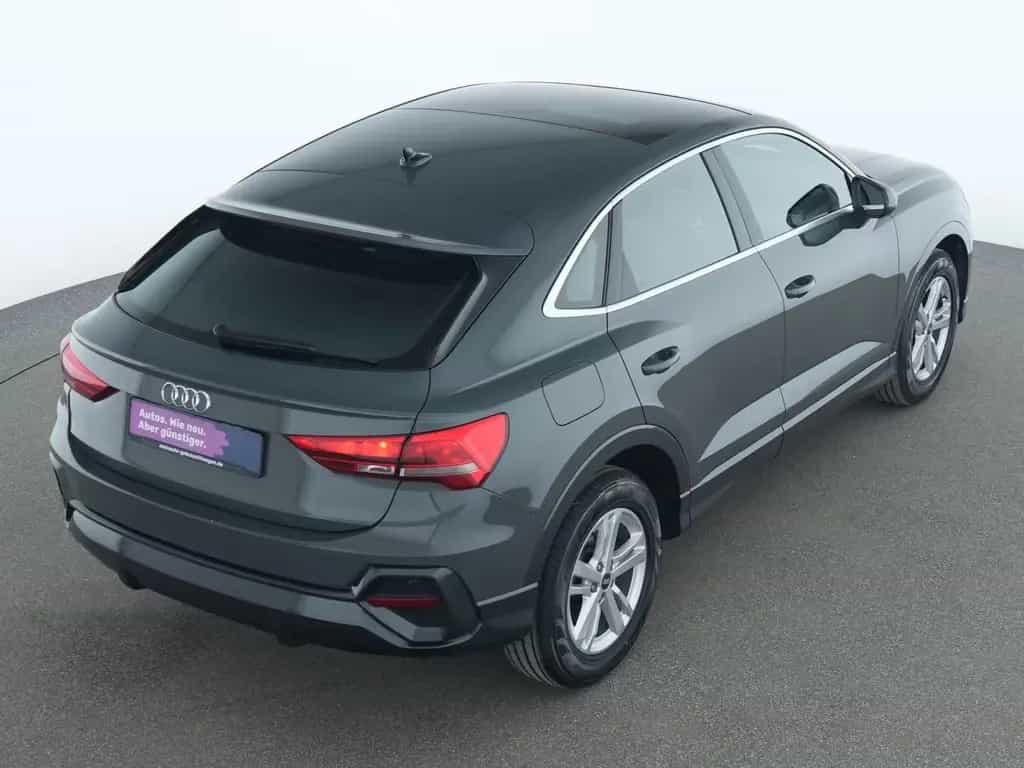 Audi Q3 Sportback LED|Navi|Schiebedach|Einparkhilfe 09/2021-photo-11