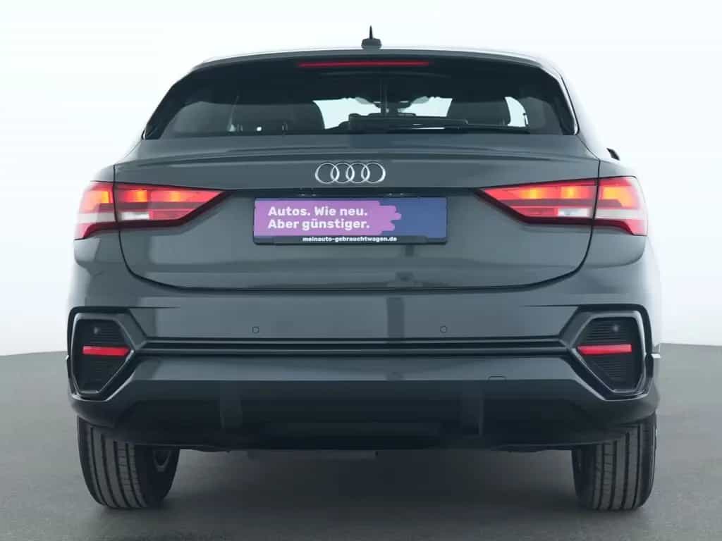 Audi Q3 Sportback LED|Navi|Schiebedach|Einparkhilfe 09/2021-photo-7
