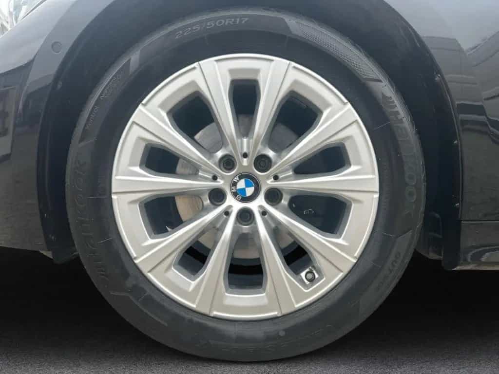 BMW 320 d xDrive touring Panorama AHK LC Prof 03/2022-photo-6