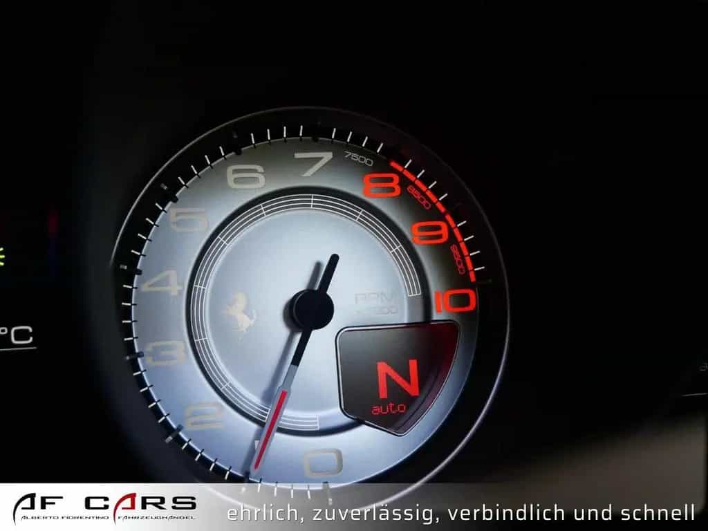 Ferrari 488 Spider Sport Abgas Kamera Carbon Lenkrad, Sc 07/2016-photo-18