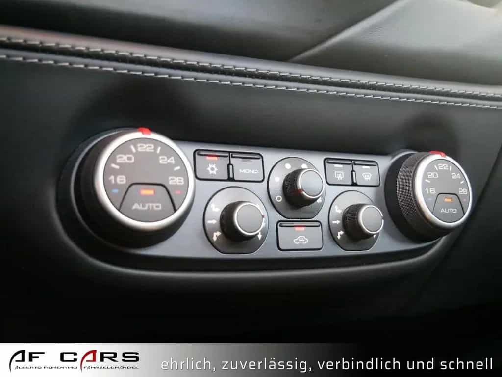 Ferrari 488 Spider Sport Abgas Kamera Carbon Lenkrad, Sc 07/2016-photo-23