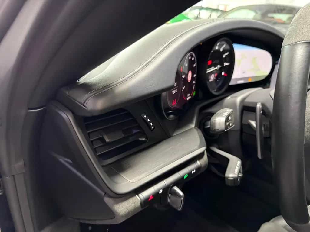 Porsche 911-992 CARRERA GTS CABRIO LIFT ACC 360° BOSE 21 03/2023-photo-18
