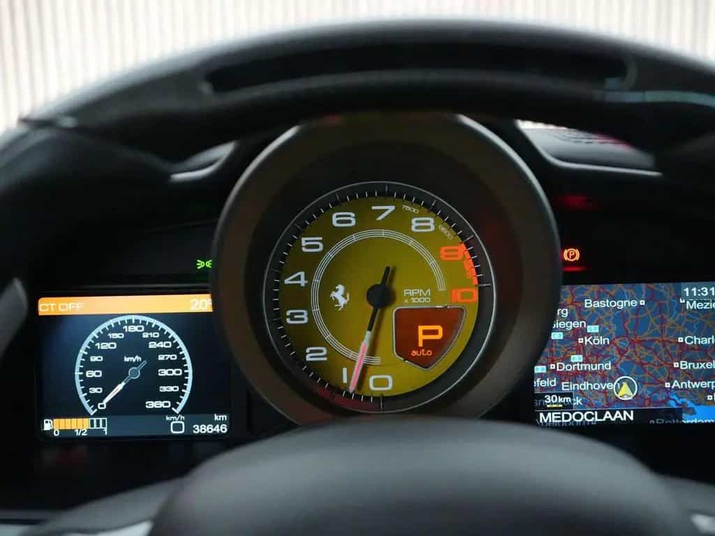 Ferrari 458 Italia 4.5 V8 |Rosso Scuderia|dealer onderho 07/2011-photo-13