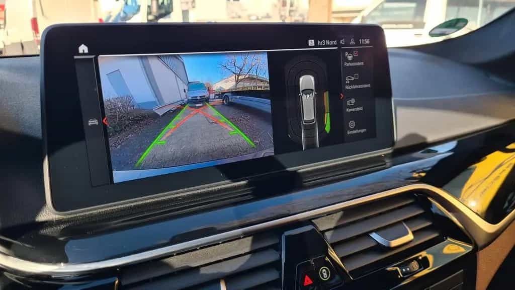 BMW 5 Series 520d T - SHADOW - ASSISTS - CAM - 8 x ALU 10/2022-photo-20