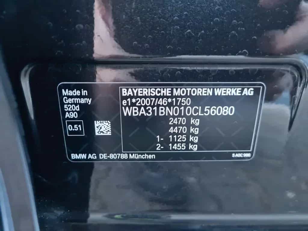 BMW 5 Series 520d T - SHADOW - ASSISTS - CAM - 8 x ALU 10/2022-photo-23