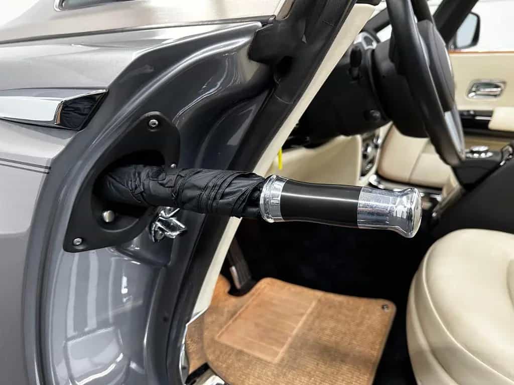 Rolls-Royce Phantom Drophead/TEAK-DECK/KAMERA/WENIG KM/TOP 03/2011-photo-25