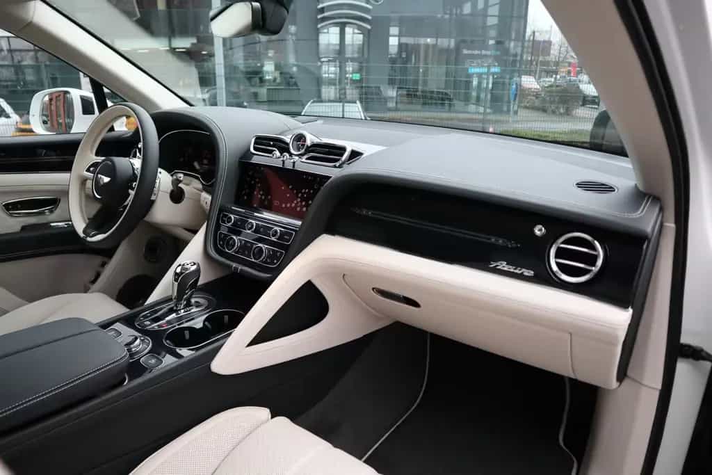 Bentley Bentayga V8 EWB Azure *Airline Seats*B&O* 01/2025-photo-25