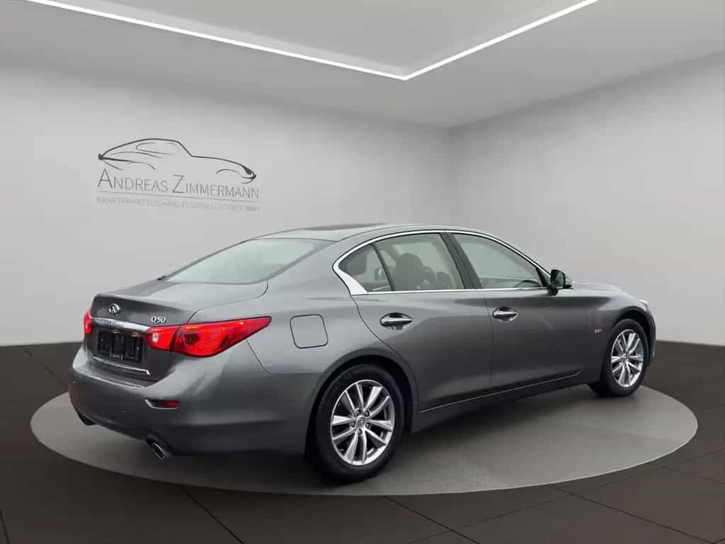 Infiniti Q50 2.2D LEDER/LED/NAVI/CAM/KEY 09/2016-photo-4