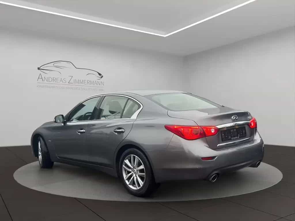 Infiniti Q50 2.2D LEDER/LED/NAVI/CAM/KEY 09/2016-photo-5