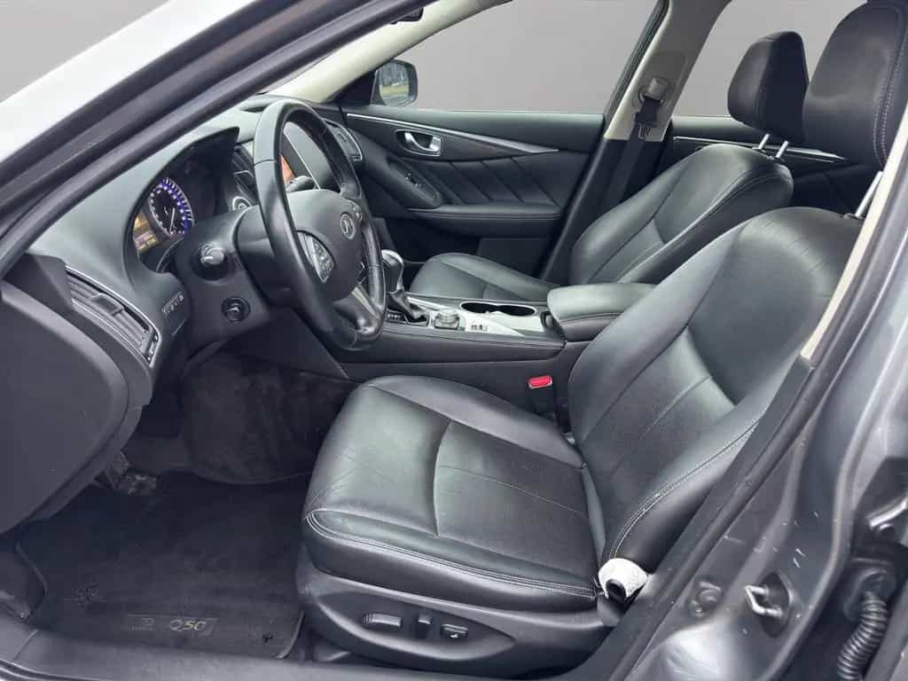Infiniti Q50 2.2D LEDER/LED/NAVI/CAM/KEY 09/2016-photo-8