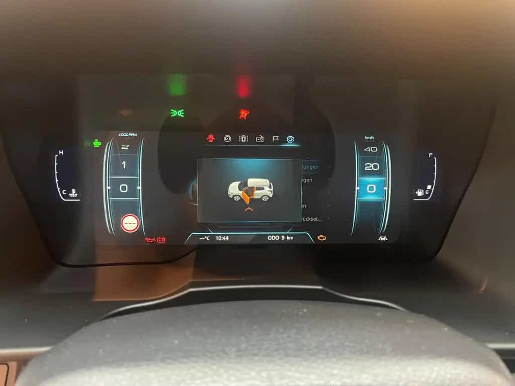 KGM Tivoli Essential 1.5 T 163 PS Navi/Kamera/PDC null-photo-12