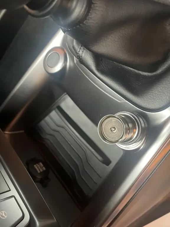 KGM Tivoli Essential 1.5 T 163 PS Navi/Kamera/PDC null-photo-25