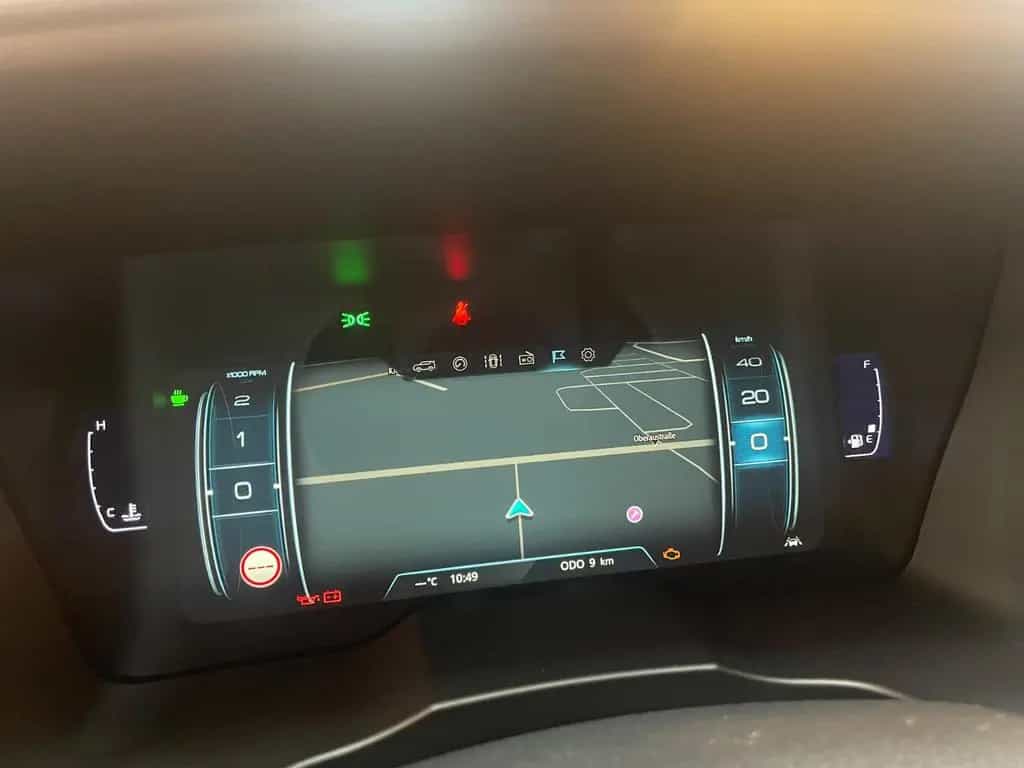 KGM Tivoli Essential 1.5 T 163 PS Navi/Kamera/PDC null-photo-4