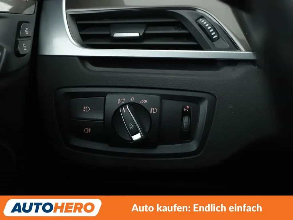 BMW X1 sDrive 18i xLine Aut.*NAVI*LED*PDC*SHZ*TEMPO* 11/2018-photo-25