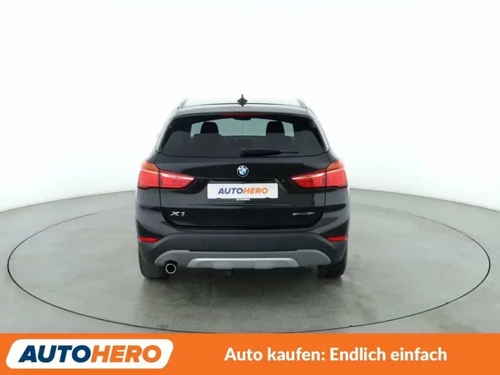 BMW X1 sDrive 18i xLine Aut.*NAVI*LED*PDC*SHZ*TEMPO* 11/2018-photo-4