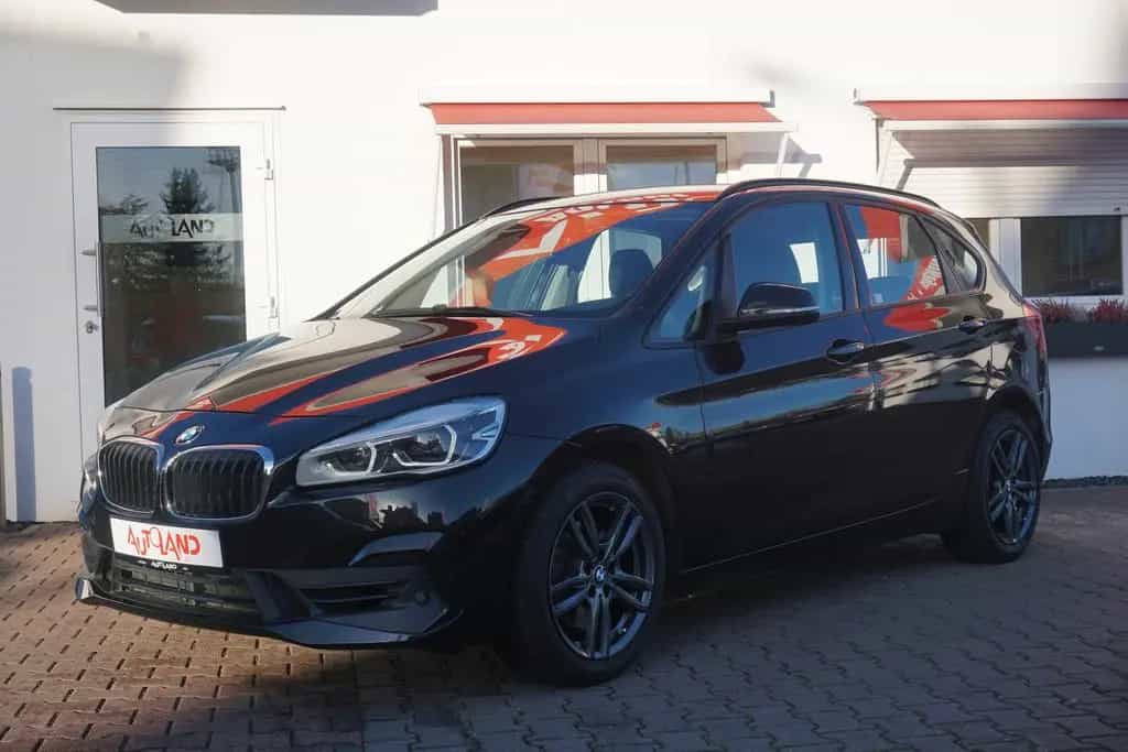 BMW 2 Series 220i Active Tourer Advantage LED Navi AHK PDC 06/2018-photo-1