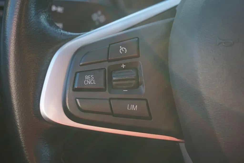 BMW 2 Series 220i Active Tourer Advantage LED Navi AHK PDC 06/2018-photo-19