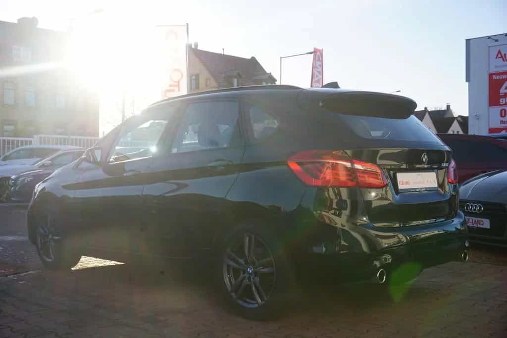 BMW 2 Series 220i Active Tourer Advantage LED Navi AHK PDC 06/2018-photo-2