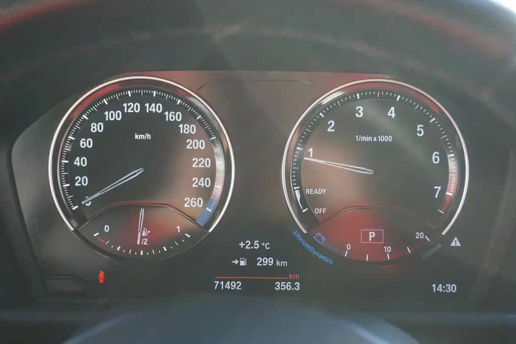 BMW 2 Series 220i Active Tourer Advantage LED Navi AHK PDC 06/2018-photo-21