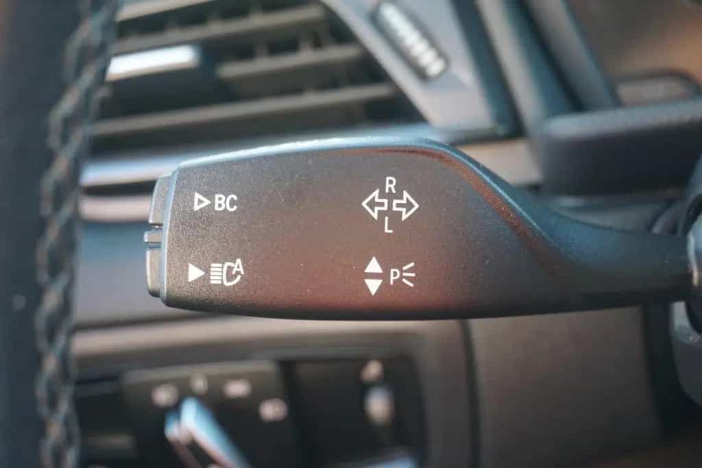 BMW 2 Series 220i Active Tourer Advantage LED Navi AHK PDC 06/2018-photo-22
