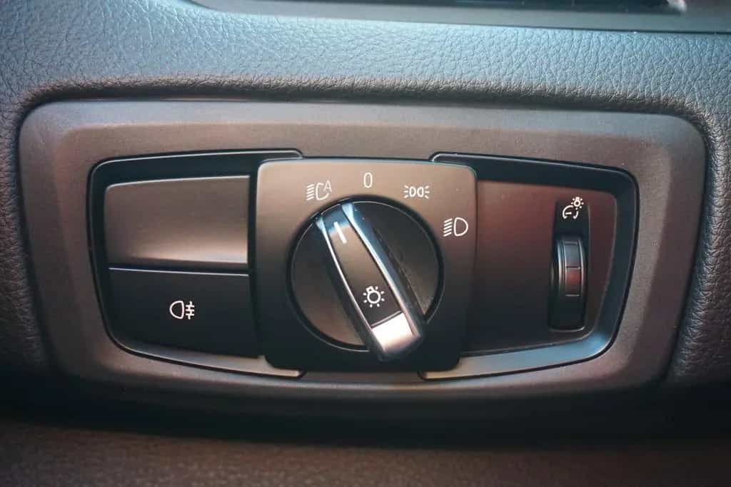 BMW 2 Series 220i Active Tourer Advantage LED Navi AHK PDC 06/2018-photo-24