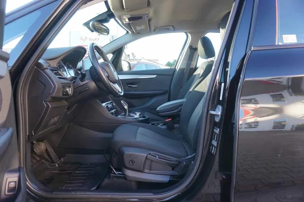 BMW 2 Series 220i Active Tourer Advantage LED Navi AHK PDC 06/2018-photo-7