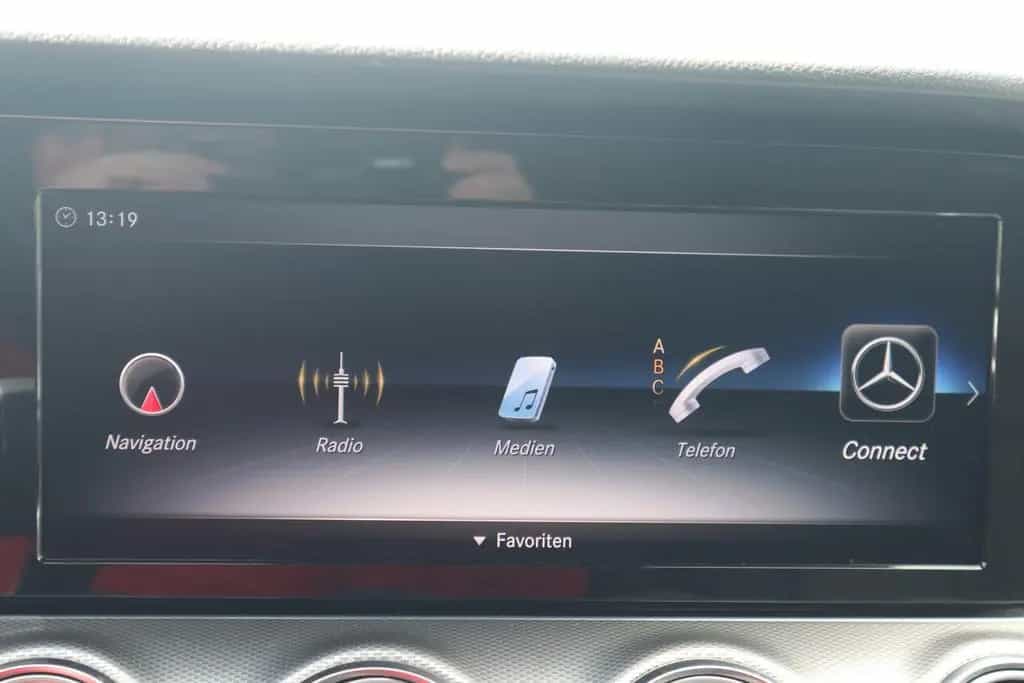 Mercedes-Benz E 200 E200 T-Modell Avantgarde LED Navi Totwinkel DAB 10/2017-photo-21