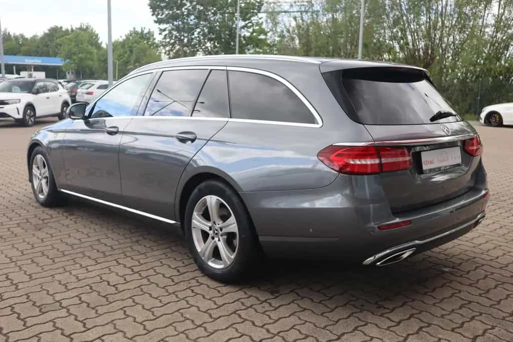 Mercedes-Benz E 200 E200 T-Modell Avantgarde LED Navi Totwinkel DAB 10/2017-photo-4