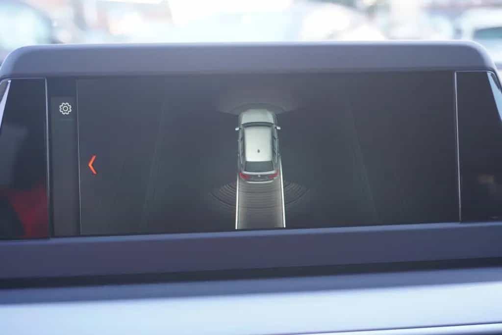 BMW 520 d Touring Aut. LED Navi AHK Sitzheizung PDC 12/2017-photo-29
