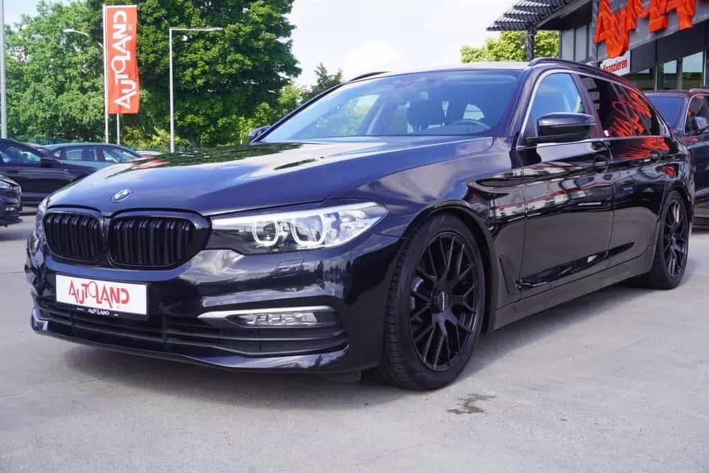 BMW 520 d Touring Aut. LED Navi AHK Sitzheizung PDC 12/2017-photo-3