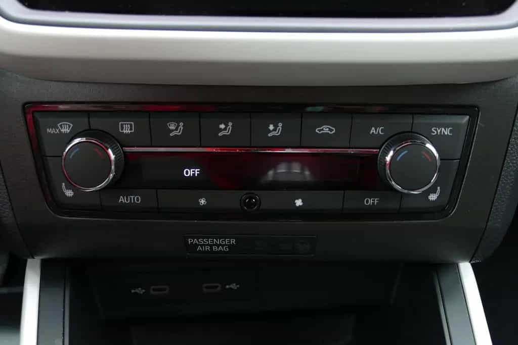 Seat Arona 1.0 TSI Xcellence LED Navi Tempomat AWR 07/2021-photo-19