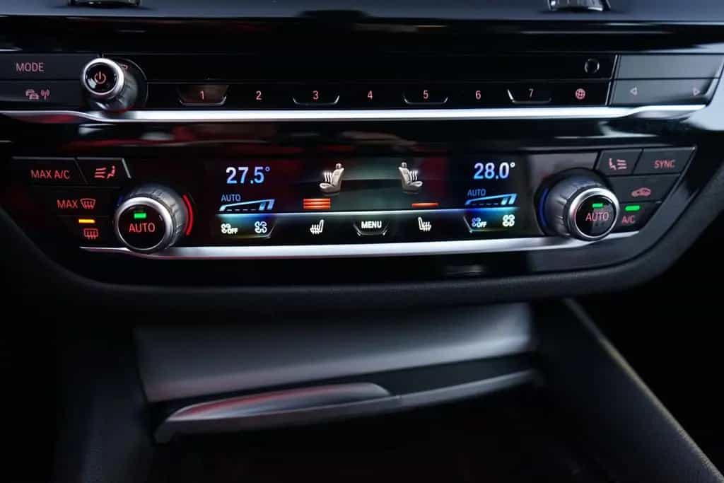 BMW 5 Series 520d Touring Aut. LED Navi Leder Kamera ACC DAB 09/2022-photo-11