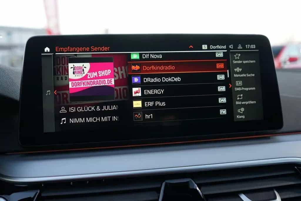 BMW 5 Series 520d Touring Aut. LED Navi Leder Kamera ACC DAB 09/2022-photo-24