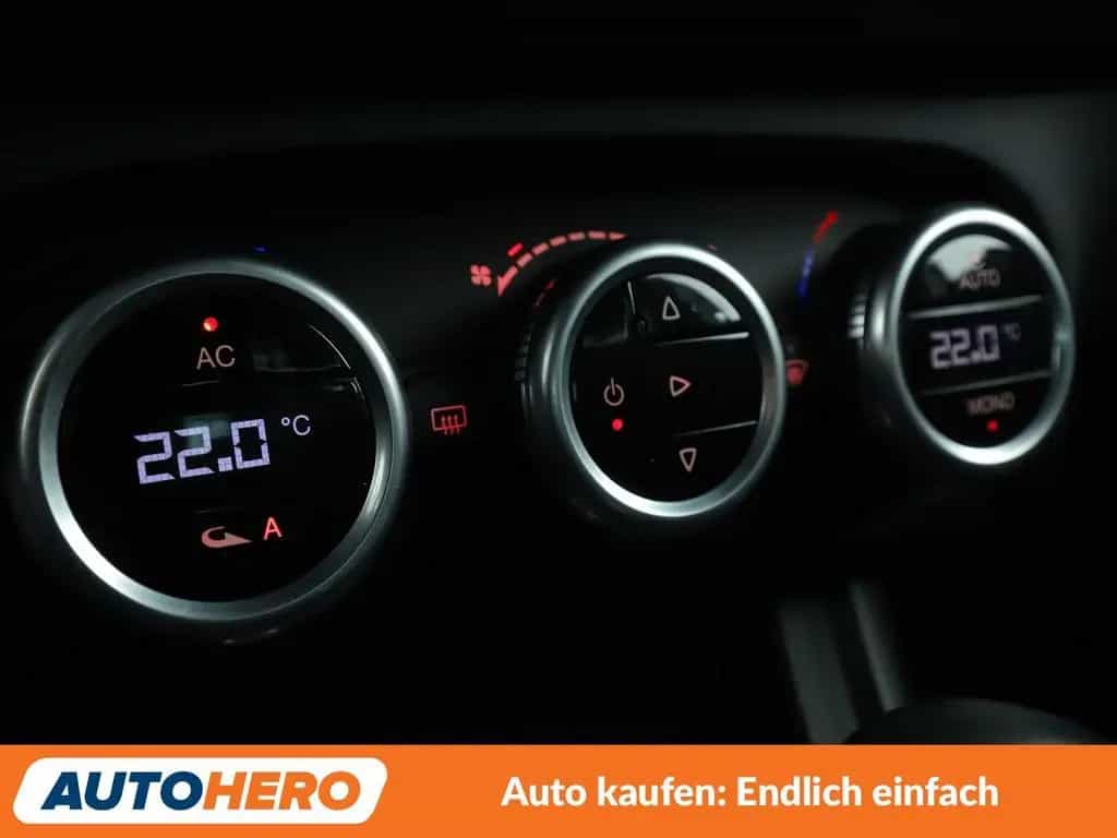 Alfa Romeo Giulietta 1.8 Turbo Veloce *NAVI*PDC*TEMPO*SHZ* 08/2018-photo-22