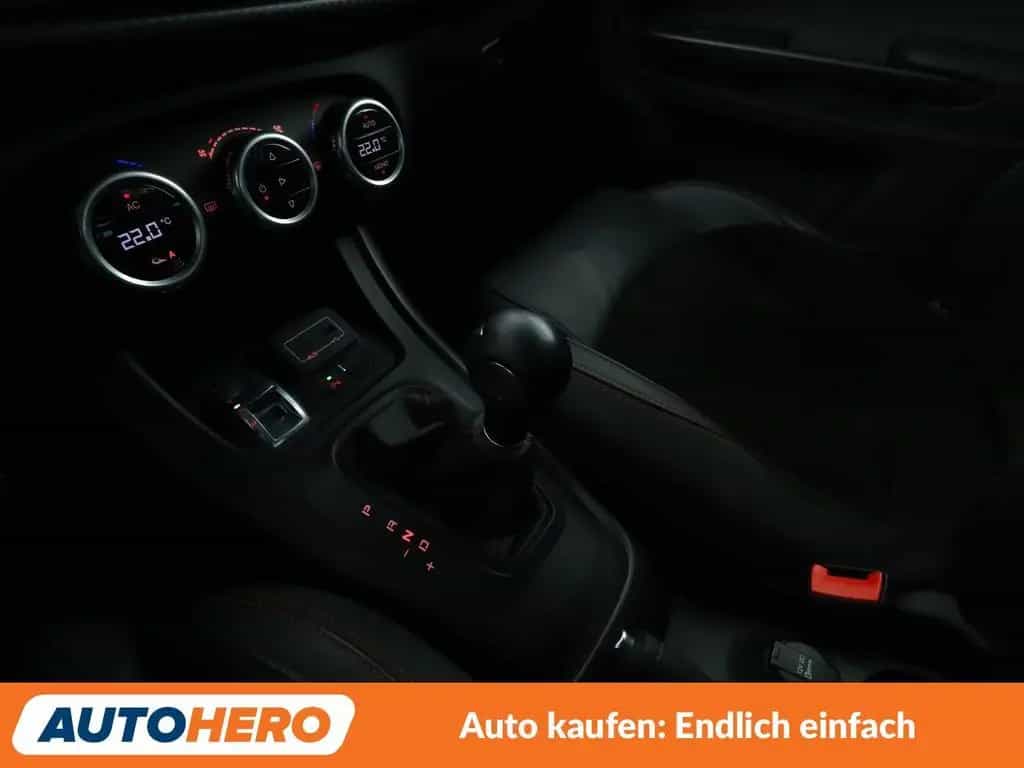 Alfa Romeo Giulietta 1.8 Turbo Veloce *NAVI*PDC*TEMPO*SHZ* 08/2018-photo-23