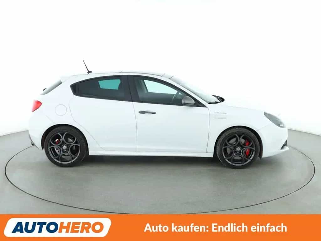 Alfa Romeo Giulietta 1.8 Turbo Veloce *NAVI*PDC*TEMPO*SHZ* 08/2018-photo-5