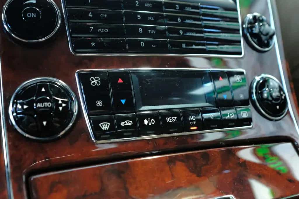 Maybach 57 /RUHESITZ/SOFTCLOSE/FACELIFT 04/2011-photo-19