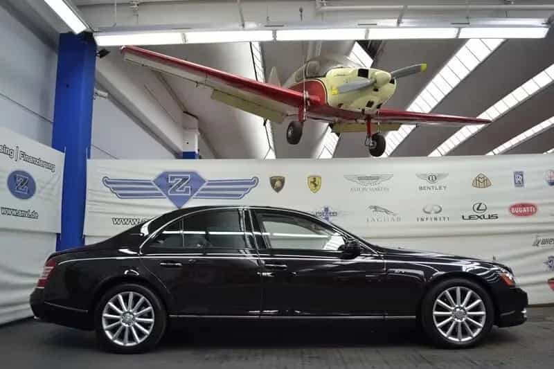 Maybach 57 s /18 500 KM/SONDERLACK/MODEL 2011 02/2011-photo-1