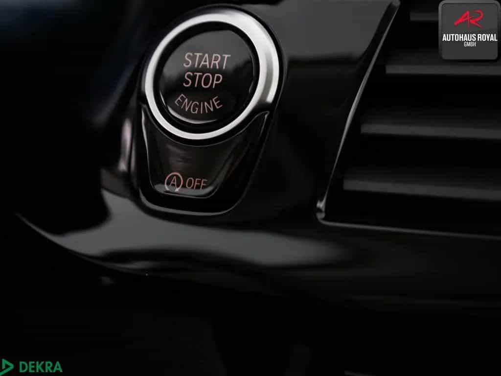 BMW 5 Series 530 i xDrive SPORT LINE SHADOW KAMERA,HUD,SH,AHK 06/2021-photo-14