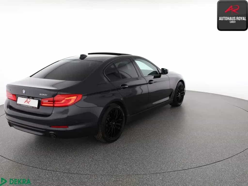 BMW 5 Series 530 i xDrive SPORT LINE SHADOW KAMERA,HUD,SH,AHK 06/2021-photo-4