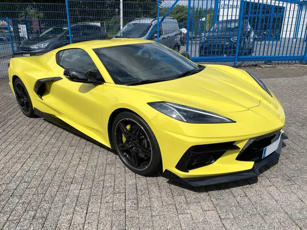 Corvette C8 STINGRAY 3LT V8 6.2 Z51 70 JAHRE (2023) DT.M. 08/2022-photo-1