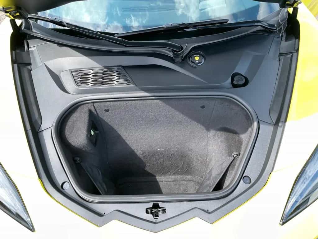 Corvette C8 STINGRAY 3LT V8 6.2 Z51 70 JAHRE (2023) DT.M. 08/2022-photo-19