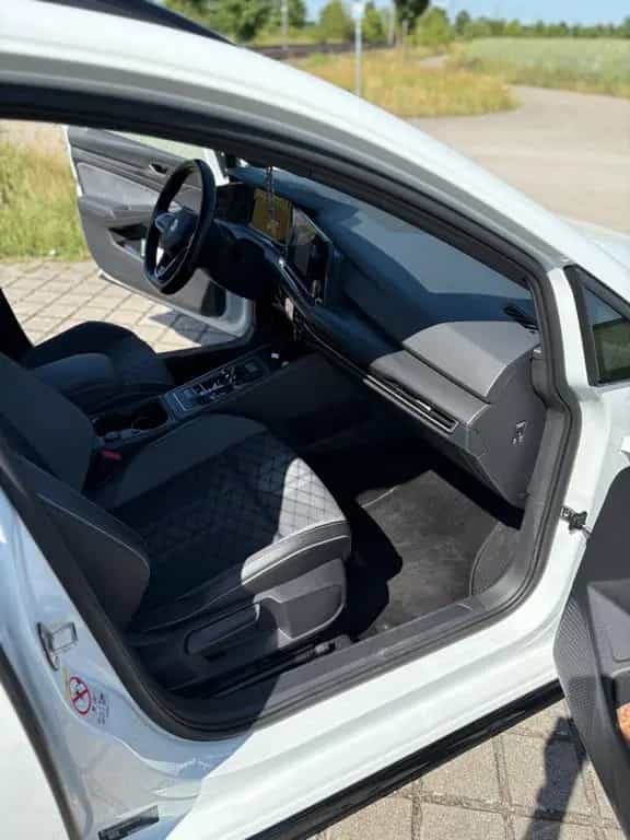 Volkswagen Golf 1.5 eTSI OPF 110kW DSG R-Line Variant R... 06/2021-photo-6
