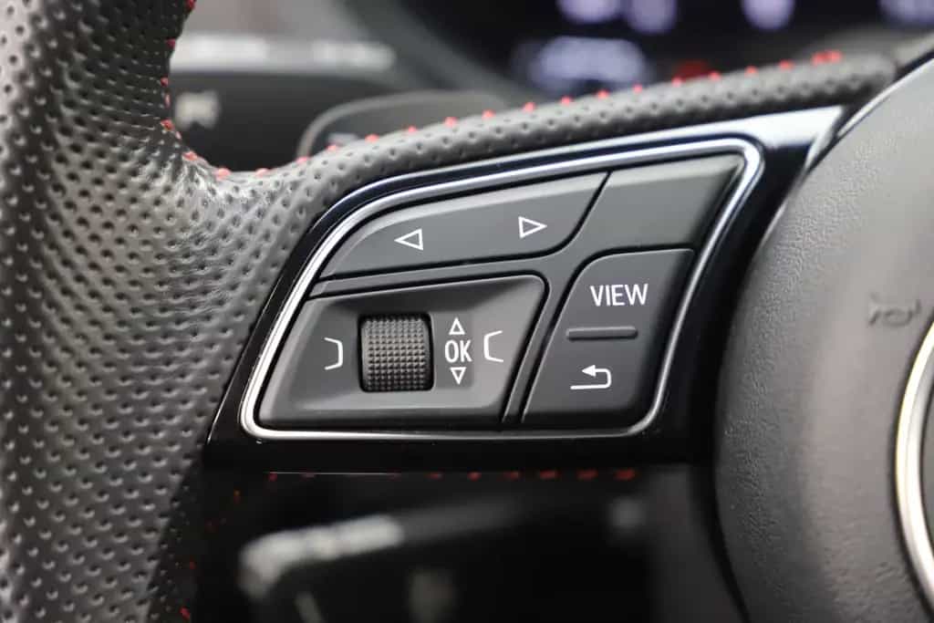 Audi S3 2.0 TFSI 310PS quattro Pano RS Sitze 1.Hand 03/2017-photo-19
